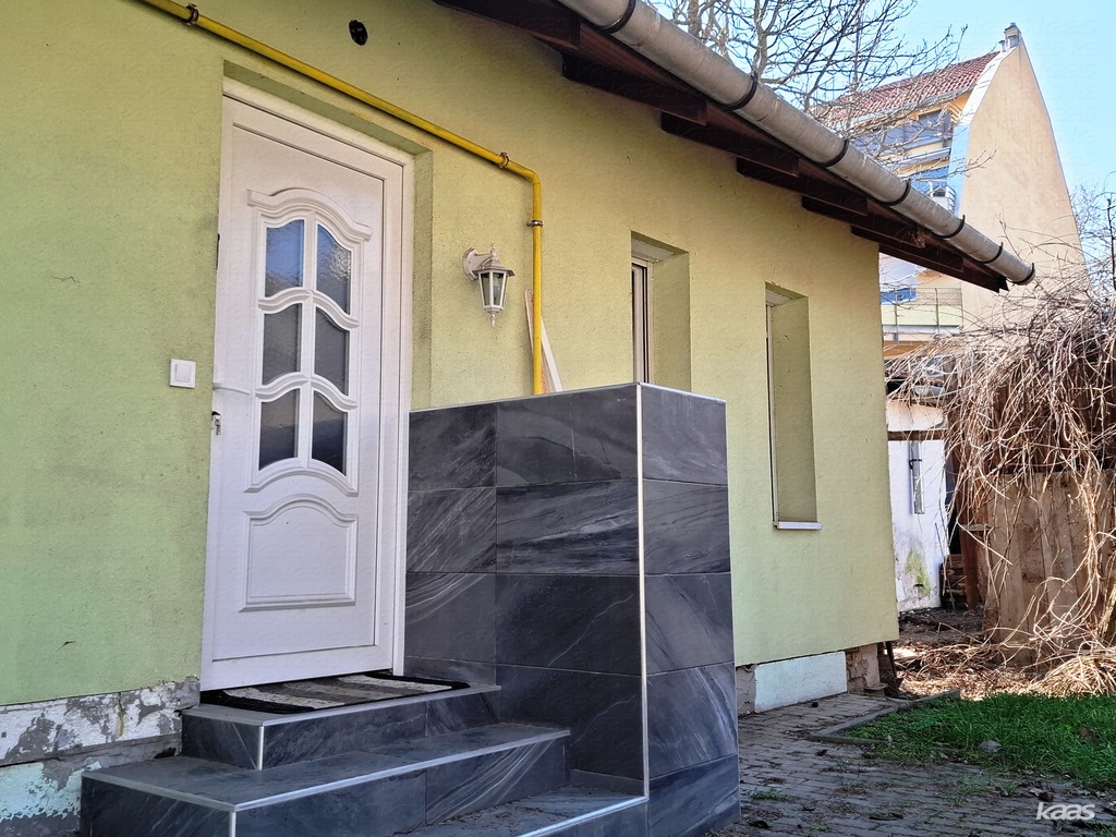 Ingatlan #3736