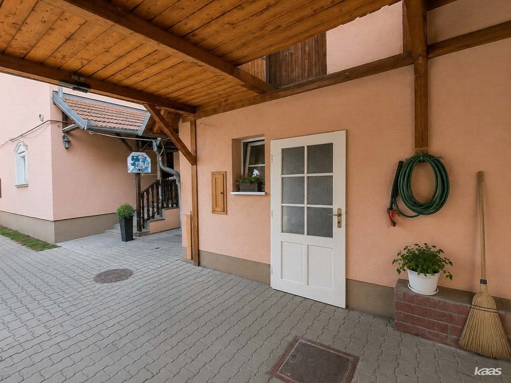 Szeged (Szőreg), Sarkantyú utca 103
