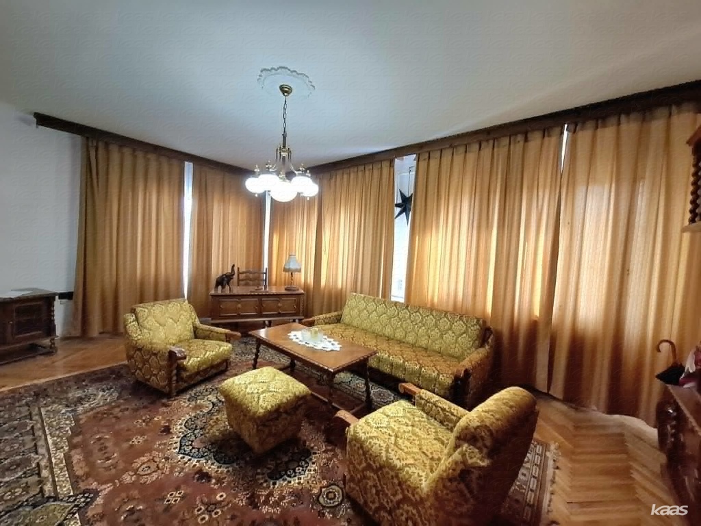 Szeged (Újszeged), Fő fasor 90/B