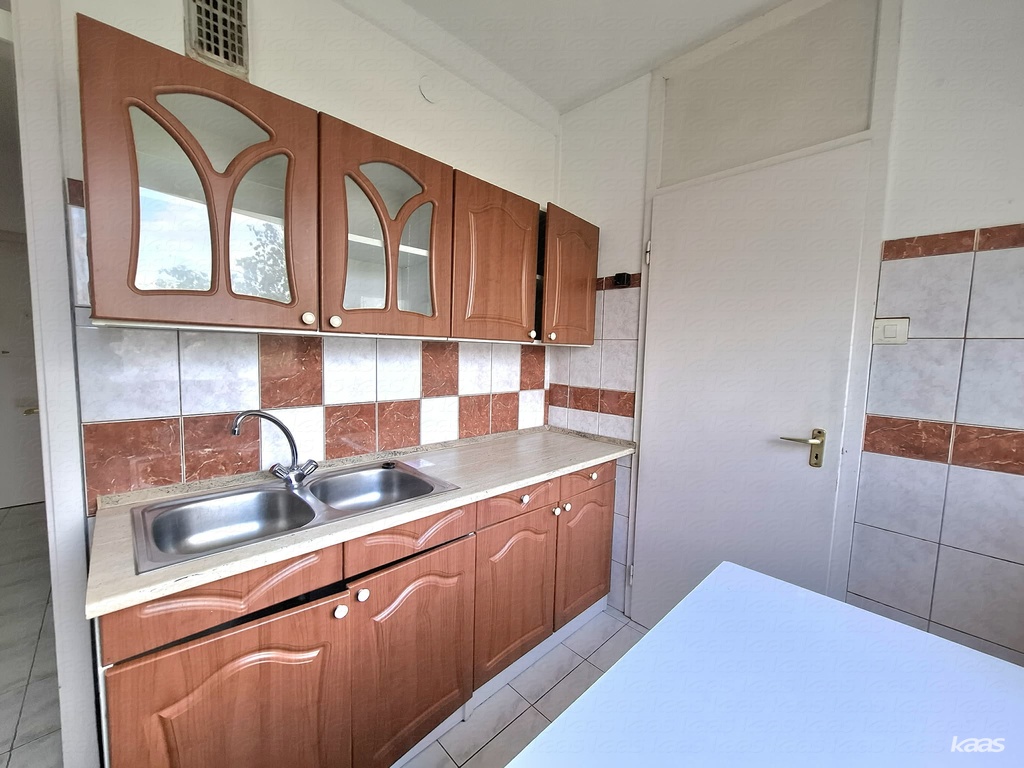 Szeged (Felsőváros), József Attila sugárút 77E